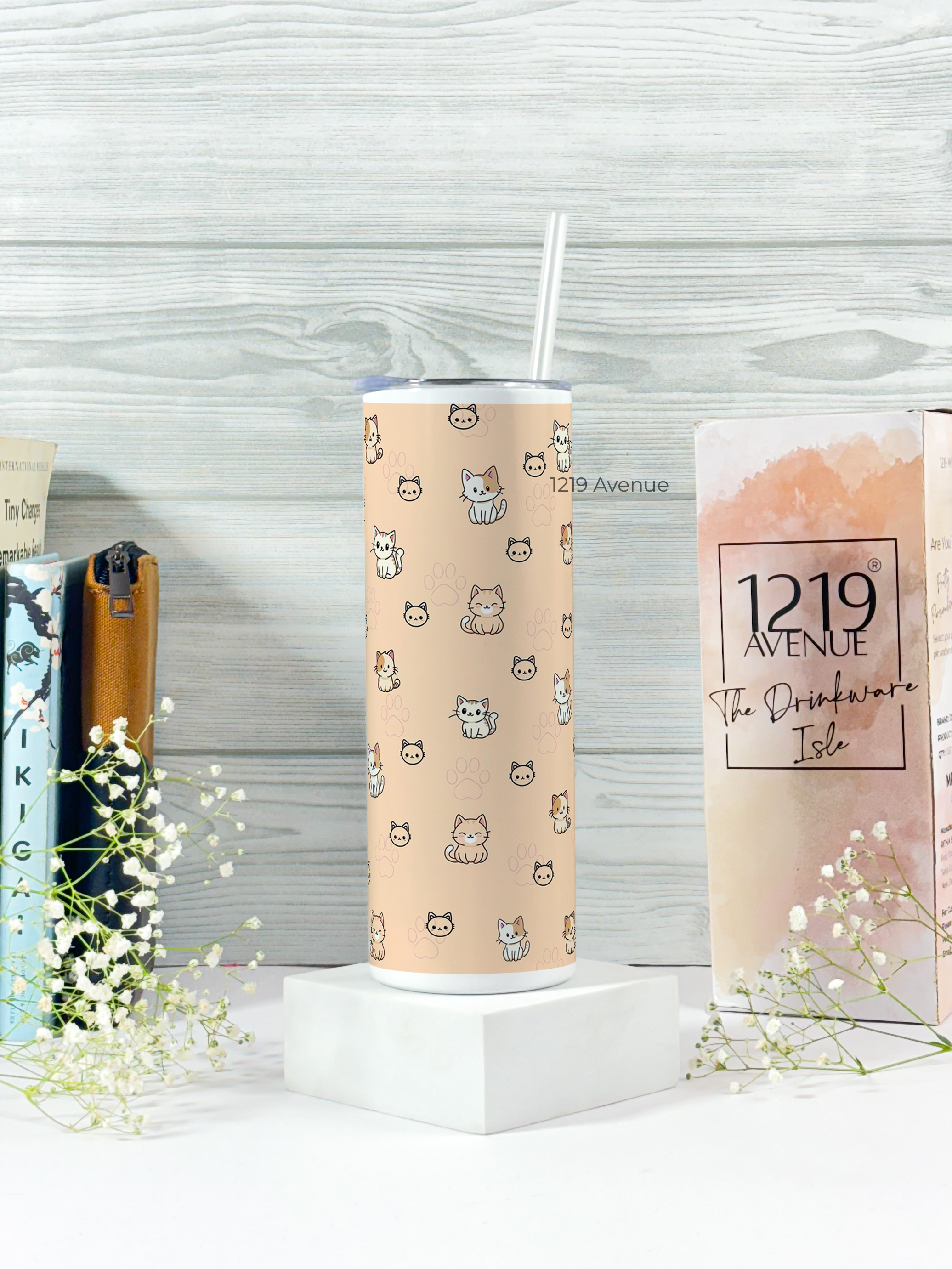 Colossal Tumbler 700ML with Straw | Cutie Catty Print |Double Walled Insulated Tumbler 7-8 hrs